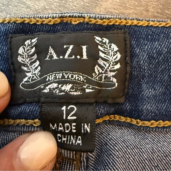 A.Z.I. | High-Waist Wide Leg Jeans with Button Detail down the Leg | Sz 12 - Picture 10 of 10